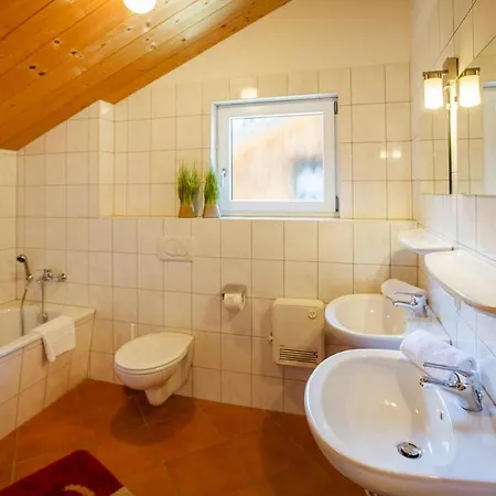 Σαλέ Holiday Village Alpendorf Dachstein West - Osb04501-tyb *